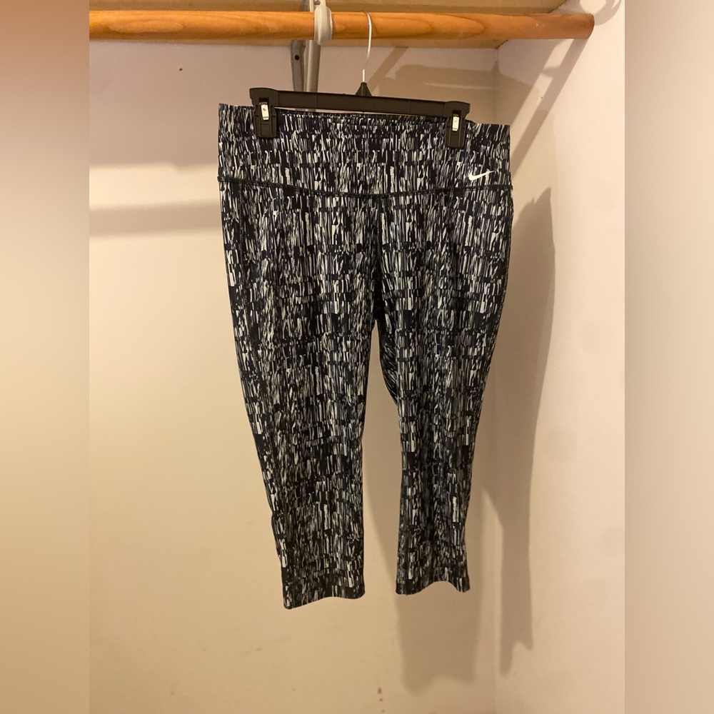 Nike Dri-FIT Black and White Capri Leggings
